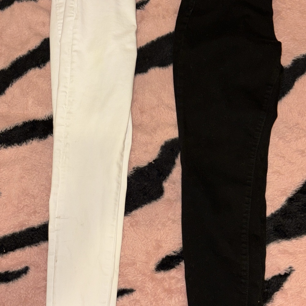 Express Women's Skinny Jeans - Black and White